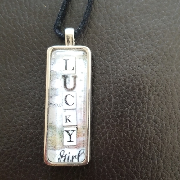 Necklace - Picture 3 of 3